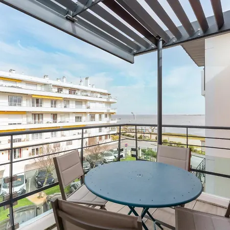 Climatise Avec Parking Et Balcon A - Fr-1-319-459 * Arcachon